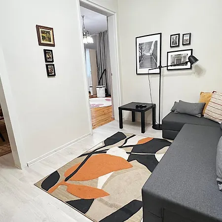 Great Location In The Center Апартаменты София