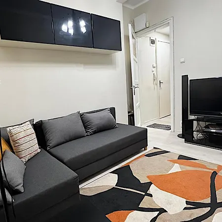 Great Location In The Center Apartament *